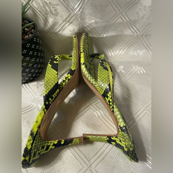 J. Lo sandals - Picture 6 of 7